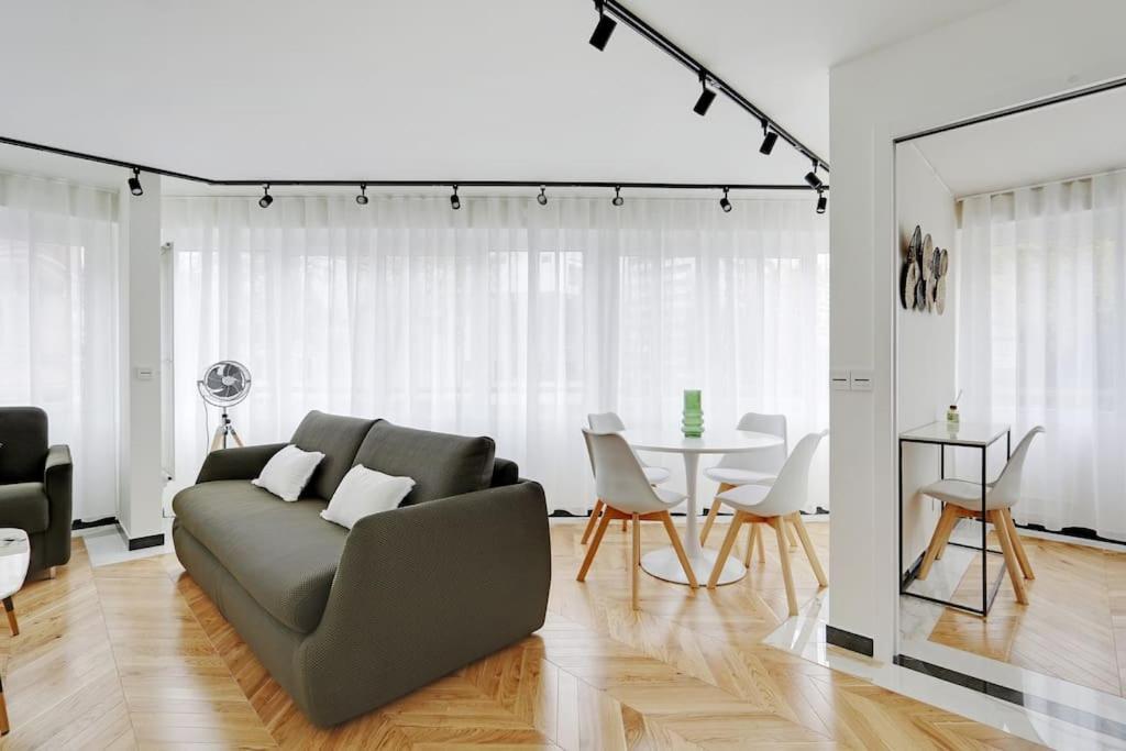 Appartement Cosy Pour 4 A La Villette - París Exterior foto